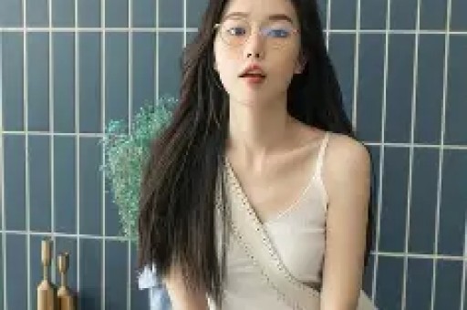 陪玩陪睡算啥？高尔夫球事件带着女儿找三姐王晶再曝大瓜